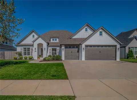 1602 Timberline Ave, Lowell, AR 72745
