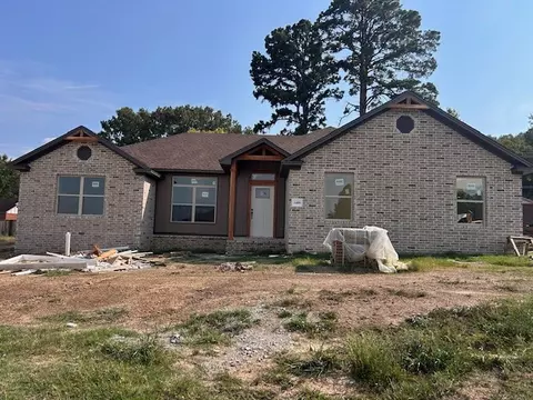 2409 Logan Ct, Russellville, AR 72801