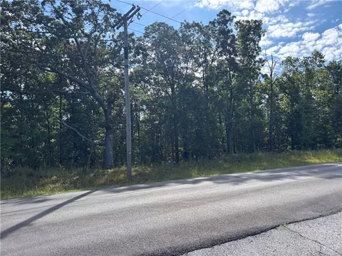 Trafalgar Road, Bella Vista, AR 72714
