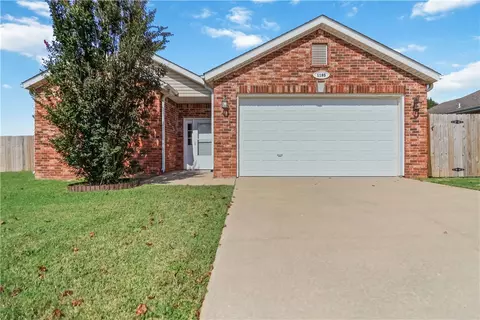 Exterior - 1195 Apache Trl, Springdale, AR 72764 photo 11 of 12