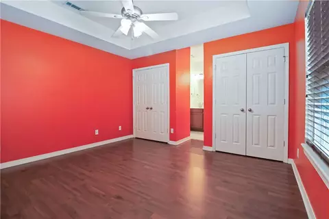 Bedroom - 1195 Apache Trl, Springdale, AR 72764 photo 6 of 13