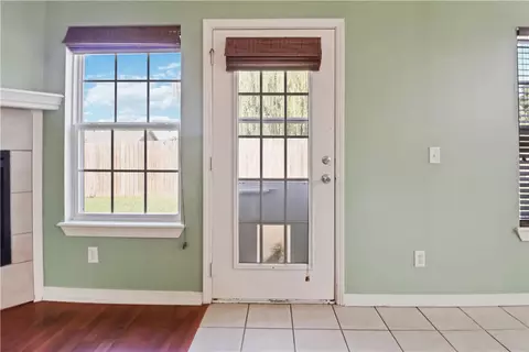 Entry Way - 1195 Apache Trl, Springdale, AR 72764 photo 2 of 6