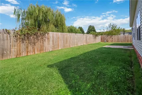 Exterior - 1195 Apache Trl, Springdale, AR 72764 photo 8 of 12