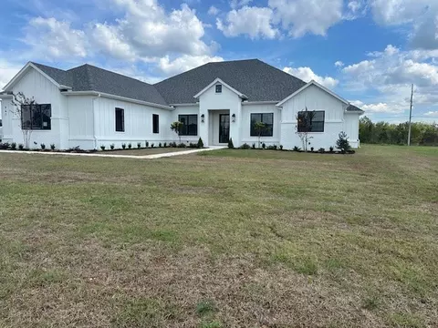 967 Noah St, Fayetteville, AR 72703