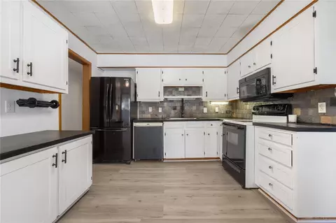 702 E Argyle St, Harrison, AR 72601