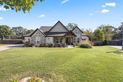 807 Flycatcher Trce, Springdale, AR 72762
