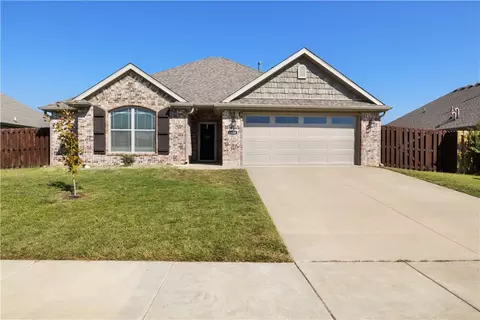 1150 Tulip St, Centerton, AR 72719