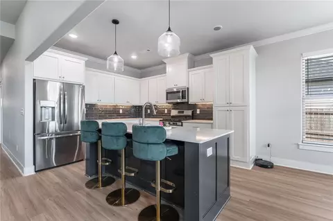 Kitchen - 931 Moosehead St, Bentonville, AR 72713 photo 2 of 5