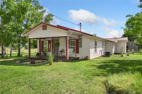 2899 Bellefonte Rd, Harrison, AR 72601