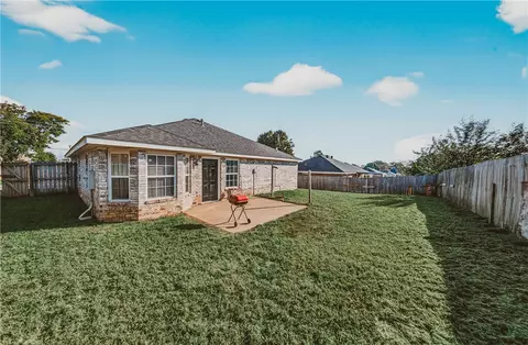 Exterior - 1071 Bliss St, Centerton, AR 72719 photo 2 of 2