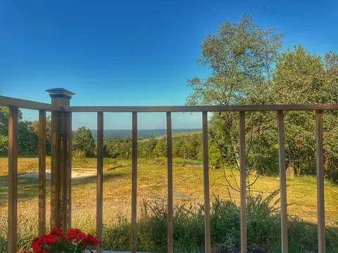 Exterior - 662 Star Mountain Rd, Marshall, AR 72650 photo 6 of 11