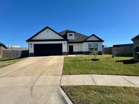 1340 Mt Hood Dr, Centerton, AR 72719