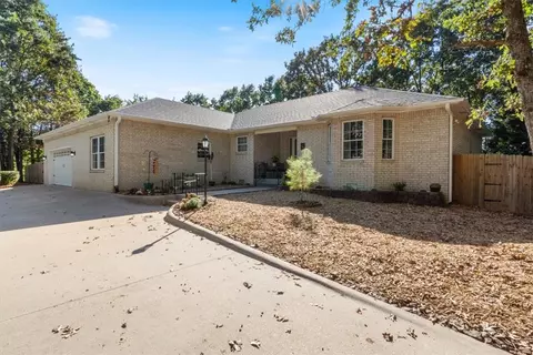 6 Cunningham Dr, Bella Vista, AR 72715