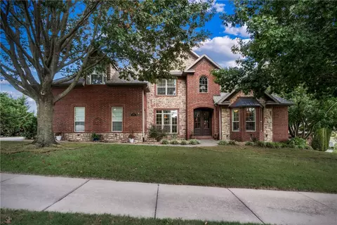 3702 Mountainview Rd, Bentonville, AR 72712