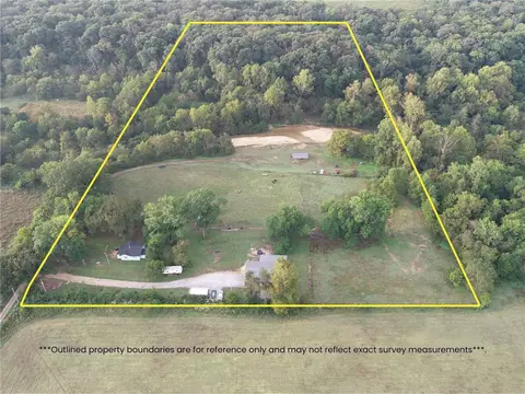 19407 Dawn Hill East Rd, Gentry, AR 72734
