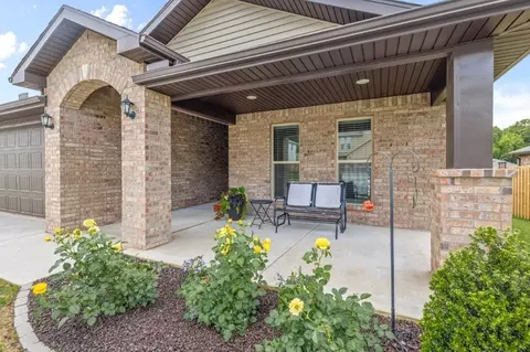 1431 Ari Ave, Centerton, AR 72719