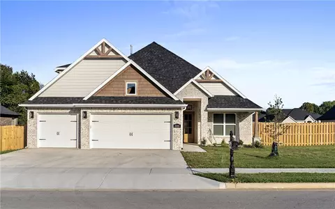 2200 Bergman Rd, Pea Ridge, AR 72751