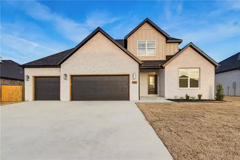 4821 Farmhouse St, Springdale, AR 72762