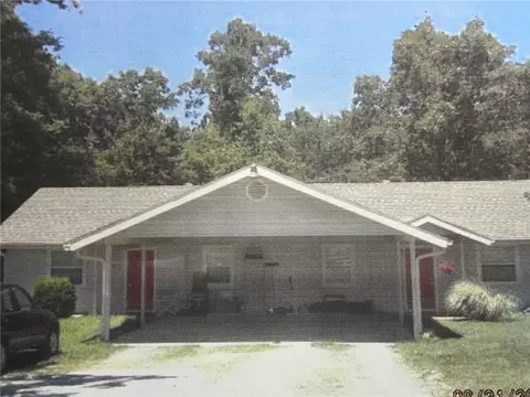18790 Huntington Dr, Gravette, AR 72736