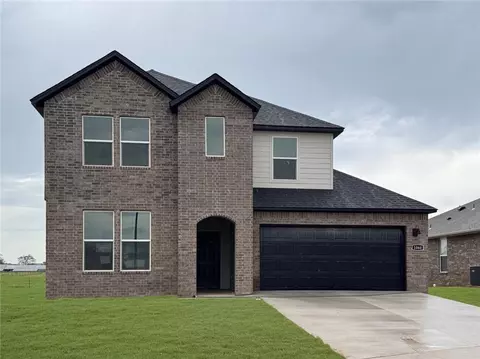 1060 Shine Pl, Bentonville, AR 72713