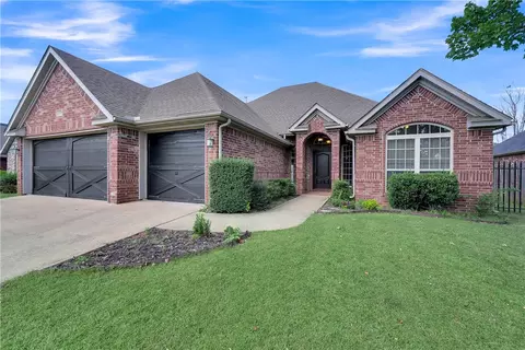 5309 Stone Bay Ct, Rogers, AR 72758