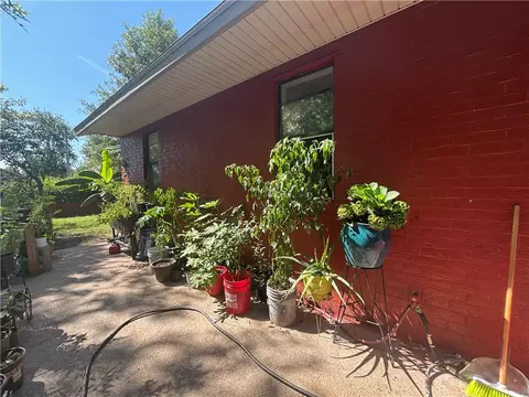 614 Zachary, Springdale, AR 72762