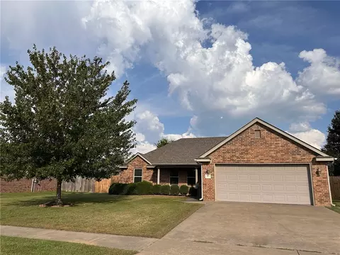 404 Cold Harbor Ave, Fayetteville, AR 72704
