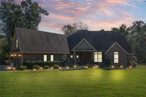 477 NE Duke Hill Rd, Highfill, AR 72713
