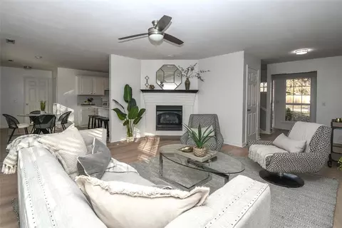 1108 Deerfield Mdw, Siloam Springs, AR 72761