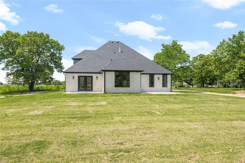 Exterior - 13040 Seba Rd, Centerton, AR 72719 photo 5 of 10