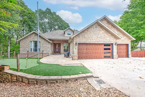 4 Beckfoot Ln, Bella Vista, AR 72714