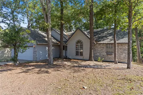 14 Runnymede Ln, Bella Vista, AR 72715
