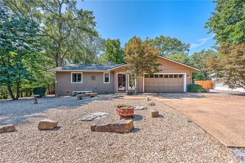 18 Caxton Ln, Bella Vista, AR 72714