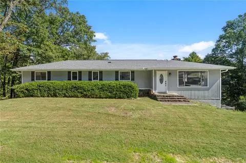 24 Spencer Dr, Bella Vista, AR 72715