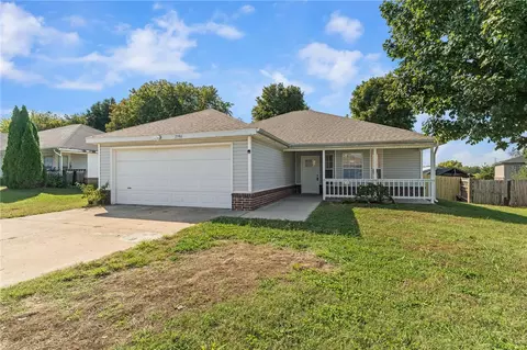2996 Twin County St, Springdale, AR 72764