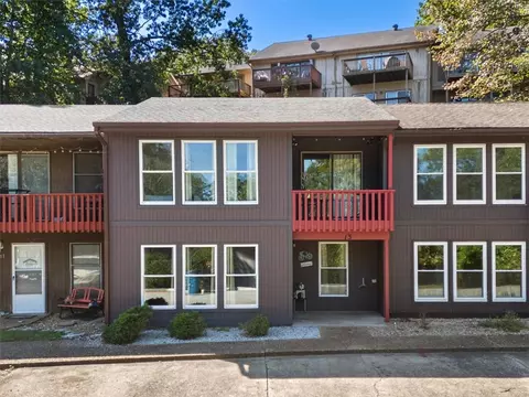 13 Nantucket Dr, Bella Vista, AR 72715