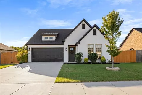 705 Cannon Cv, Cave Springs, AR 72718