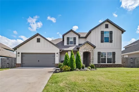 208 Wilson Blvd, Pea Ridge, AR 72751