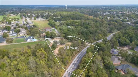 101 Oakhurst St, Bentonville, AR 72712
