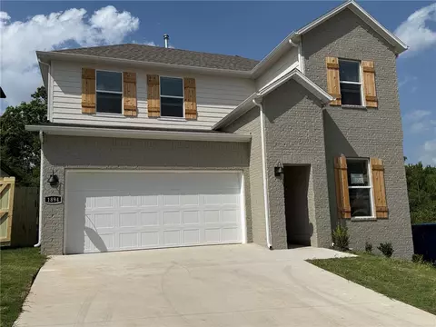 1894 E Fiji St, Fayetteville, AR 72701