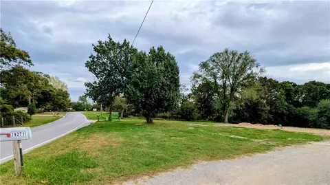 14271 Pleasant Ridge Rd, Rogers, AR 72756
