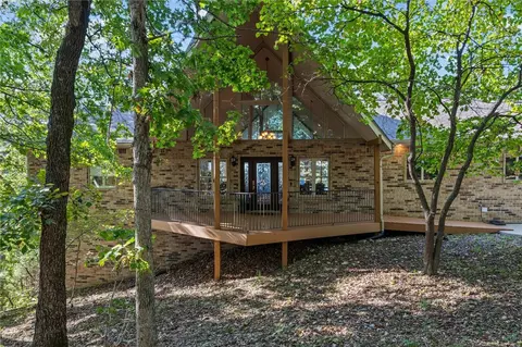 36 Reading Ln, Bella Vista, AR 72714