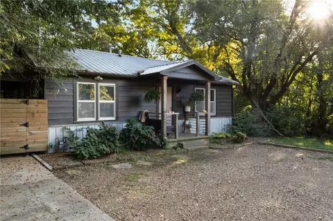 7 Martin Luther King Jr Blvd, Fayetteville, AR 72701