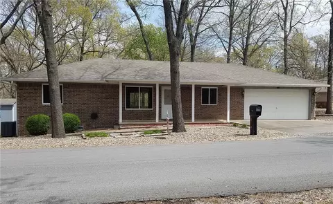40 Dulverton Dr, Bella Vista, AR 72715