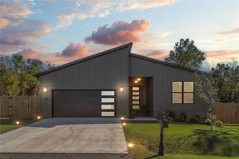 1 Portpatrick Ln, Bella Vista, AR 72715