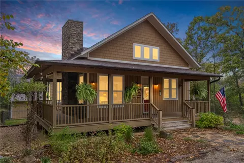 8049 Hillside Ave, Holiday Island, AR 72631