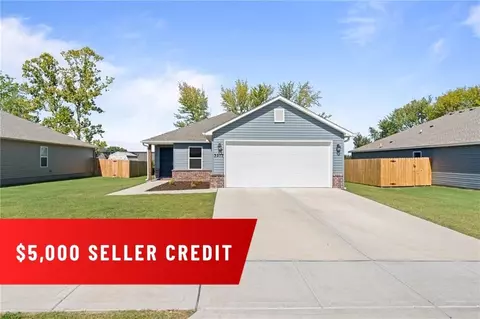 3217 E Hagen St, Siloam Springs, AR 72761