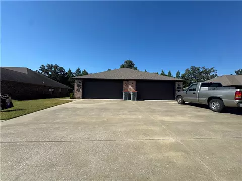 1151 Springhill Rd, Barling, AR 72923