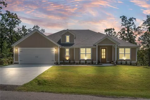 13 Berkshire Dr, Bella Vista, AR 72714