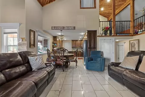 Entry Way - 5475 Colvin Pl, Lowell, AR 72745 photo 1 of 5